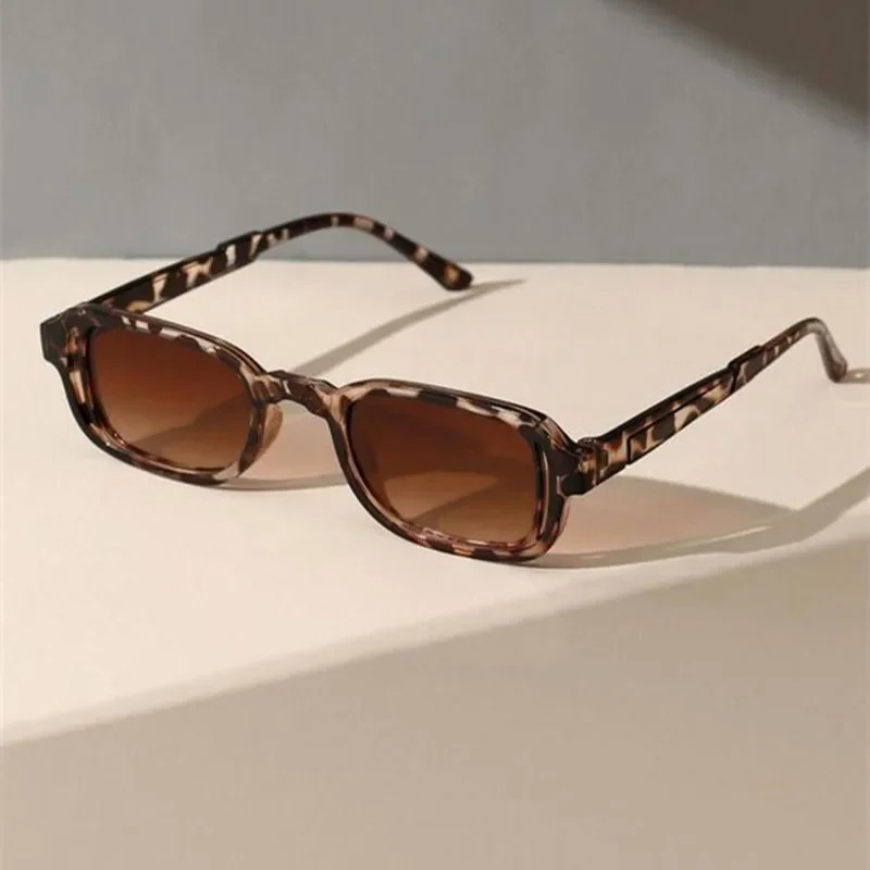 Luxurious Rectangle Sunglasses - Street Fashion Brands 评论和价格