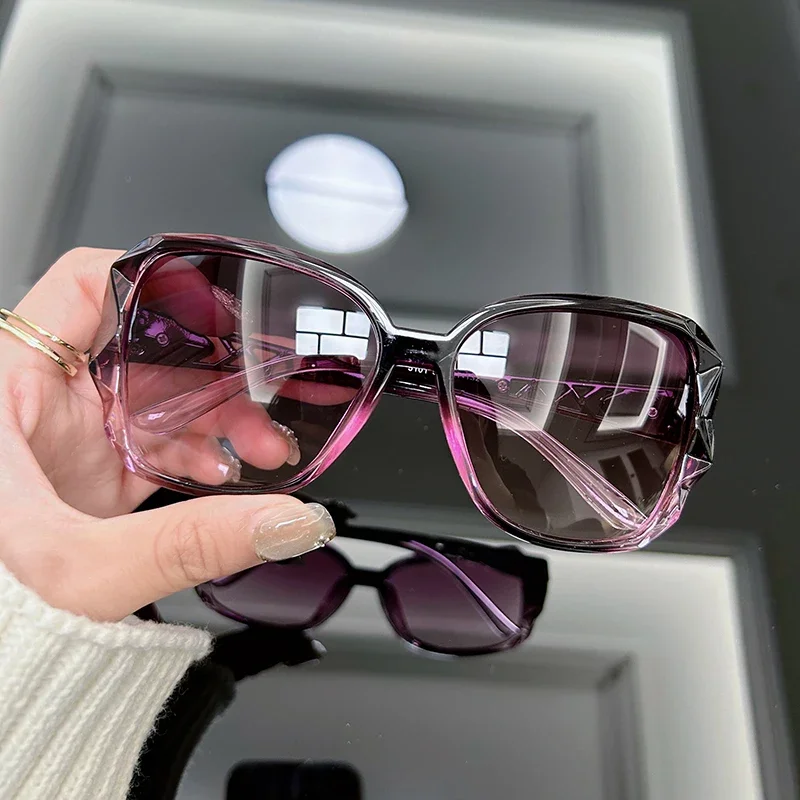 Vintage Oversized Sunglasses W - Street Fashion Brands 评论和价格