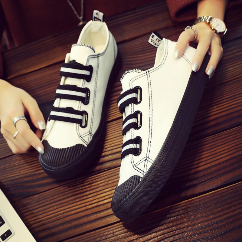 Korean Style Slip-On Canvas Sh - Street Fashion Hong Kong 评论和价格