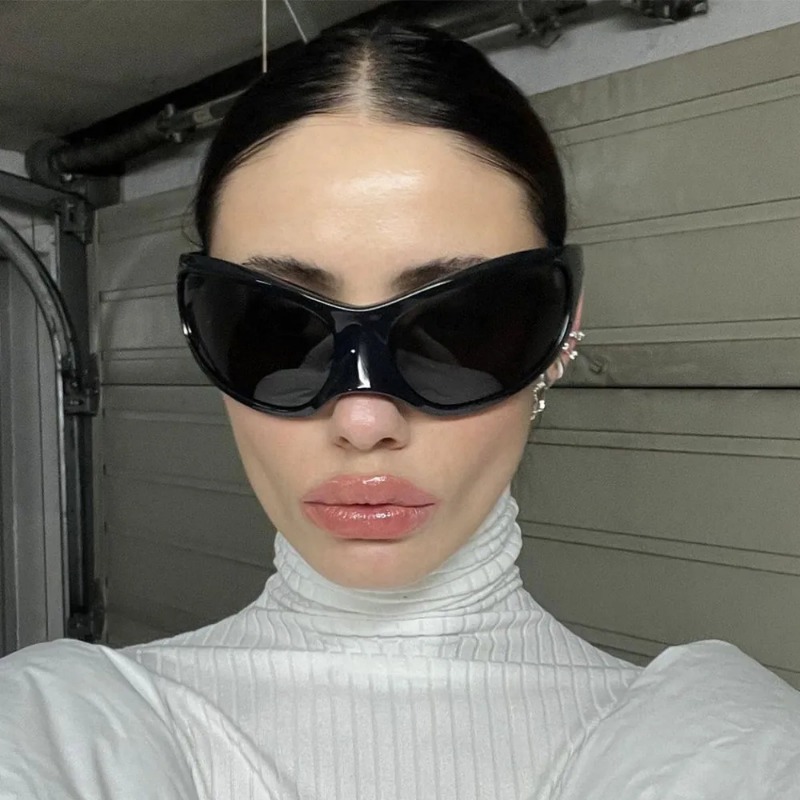 New Y2K Punk Sunglasses Women  - Street Fashion Brands 评论和价格